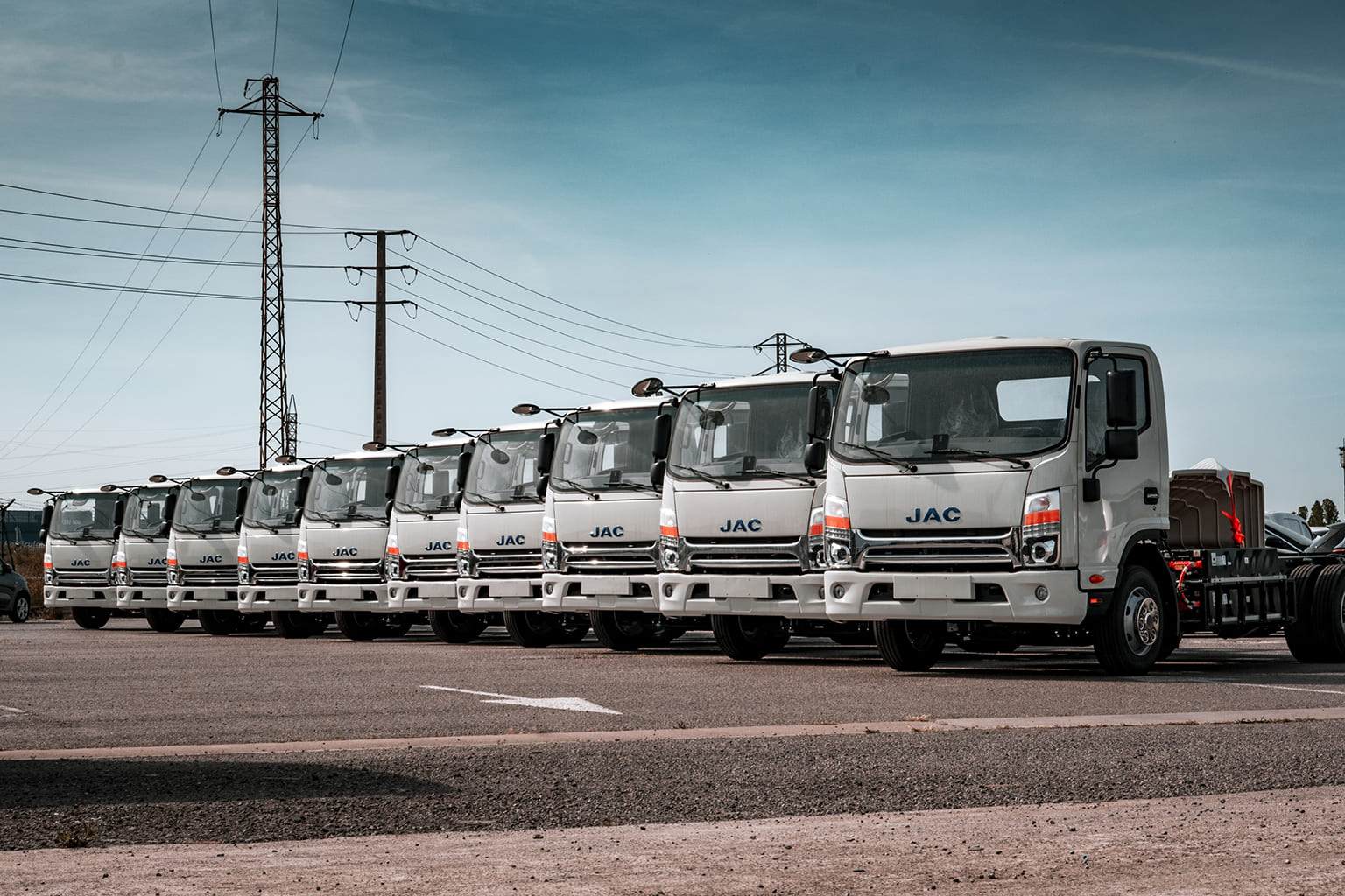 JAC cierra 2025 como líder indiscutible de su segmento con una cuota de mercado del 37,7%